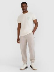 4F Spodnie casual męskie - beżowe 3XL. Brązowe spodnie dresowe męskie 4f, bez wzorów, z dresówki. W wyprzedaży za 99.99 zł.