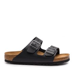 Klapki Birkenstock. Czerwone klapki damskie Birkenstock, bez wzorów, bez obcasa. Za 249.99 zł.