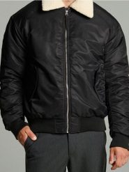 Kurtka bomberka z kołnierzykiem - czarny. Czarne kurtki męskie Sinsay, l, bez wzorów, bez kaptura. Za 139.99 zł.