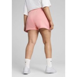 Damskie szorty z małym logo No. 1 ESS 4'' PUMA Pink Fruit. Czerwone spodenki sportowe damskie Puma, bez wzorów, eleganckie. W wyprzedaży za 94.00 zł.