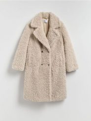 Płaszcz z imitacji baranka - beżowy. Brązowe płaszcze damskie Reserved, l, bez wzorów. W wyprzedaży za 279.99 zł.