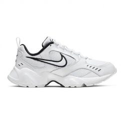 Buty do chodzenia damskie Nike Wmns Air Heights. Białe buty sportowe na co dzień damskie Nike, bez wzorów, z materiału, trekkingowe. Za 699.00 zł.