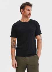 PAKO LORENTE – Czarny gładki t-shirt męski. Czarne t-shirty męskie Pako Lorente, m, bez wzorów, z bawełny, bez kołnierzyka. Za 69.99 zł.