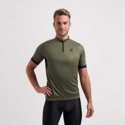 Koszulka rowerowa męska Rogelli Core. Czarne t-shirty sportowe męskie Rogelli, m, bez ramiączek, rowerowe. W wyprzedaży za 118.00 zł.