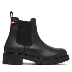 Sztyblety Tommy Jeans. Czarne botki damskie Tommy Jeans, z jeansu, bez obcasa, na płaskiej podeszwie, bez zapięcia. Za 649.99 zł.