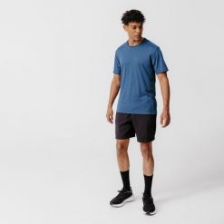 Spodenki do biegania męskie Kiprun Run 500 Dry. Czarne szorty męskie KALENJI, z materiału, bez kołnierzyka. Za 79.99 zł.