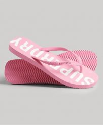 Superdry Klapki Code Core Sport z gumy — Marne Pink/Optic. Czerwone klapki damskie Superdry., bez wzorów, z gumy, bez obcasa. Za 152.65 zł.