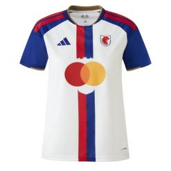 Koszulka domowa damska OL Lyonnes 2026/27. Białe t-shirty damskie Adidas, l, bez wzorów, z materiału, bez kołnierzyka. Za 423.00 zł.