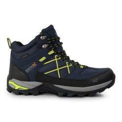 Buty trekkingowe męskie Samaris III. Czerwone buty trekkingowe męskie Regatta, bez zapięcia, trekkingowe. W wyprzedaży za 299.99 zł.