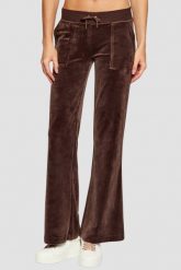 JUICY COUTURE Czekoladowe spodnie dresowe damskie Layla Low Rise, Rozmiar M. Brązowe spodnie dresowe damskie Juicy Couture, m, bez wzorów, z dresówki. Za 499.99 zł.