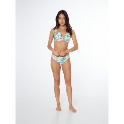 Bikini damskie Protest Prtambesia miseczka B - P7615021/614/S36B. Bikini damskie Protest, bez wzorów. W wyprzedaży za 135.00 zł.
