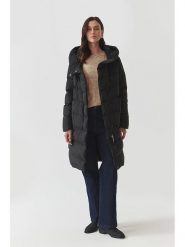 TATUUM Płaszcz puchowy w kolorze czarnym rozmiar: 44. Czarne płaszcze damskie Tatuum, bez wzorów, z puchu. Za 371.59 zł.