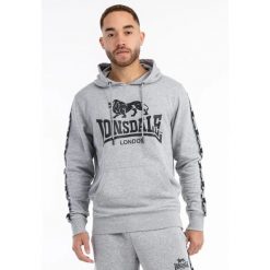 Bluza z kapturem o regularnym kroju Lonsdale Scousburgh. Czarne bluzy z kapturem męskie Lonsdale, l, z bawełny. Za 279.00 zł.