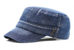 Jeansowa Czapka z Daszkiem (Patrolówka) - Pako Jeans - Granatowa. Niebieskie czapki męskie Pako Jeans, na lato, bez wzorów, z bawełny. Za 55.00 zł.