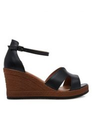 Lasocki Sandały WI23-283-11 Czarny. Czarne sandały damskie Lasocki, bez wzorów, ze skóry, bez obcasa, na koturnie. Za 189.99 zł.
