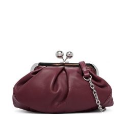 Torebka Weekend Max Mara. Brązowe torebki klasyczne damskie Weekend Max Mara, bez wzorów, bez dodatków. Za 1,339.00 zł.