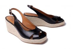 GEOX D35UYA 00043 C9999 black, sandały damskie. Czarne sandały damskie Geox, bez wzorów, bez obcasa. Za 281.94 zł.