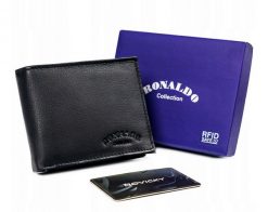 Portfel skórzany Ronaldo 0670-D BLACK czarny. Czarne portfele męskie RONALDO, bez wzorów, ze skóry. Za 44.00 zł.