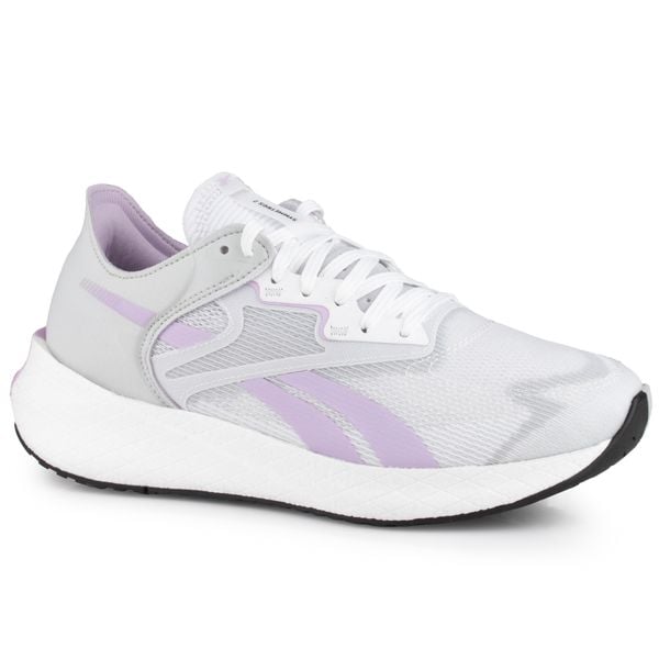 Buty sportowe treningowe damskie Reebok FLOATRIDE ENERGY. Białe buty sportowe na co dzień damskie Reebok, bez wzorów, trekkingowe. W wyprzedaży za 229.00 zł.