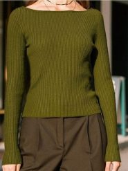 Prążkowany sweter z wiskozą - brązowy. Brązowe swetry klasyczne damskie Sinsay, l, prążkowane, bez kołnierzyka. Za 39.99 zł.