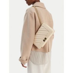 Torebka Badura. Brązowe listonoszki damskie Badura, bez wzorów, bez dodatków. Za 199.99 zł.