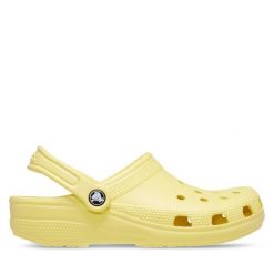 Klapki Crocs. Żółte klapki damskie Crocs, bez wzorów, bez obcasa. Za 239.99 zł.