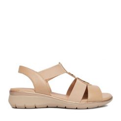 Sandały Go Soft. Brązowe sandały damskie GO SOFT, bez wzorów, bez obcasa, na płaskiej podeszwie. Za 179.99 zł.