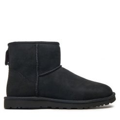 Śniegowce Ugg. Czarne buty zimowe męskie Ugg, bez zapięcia. Za 849.99 zł.
