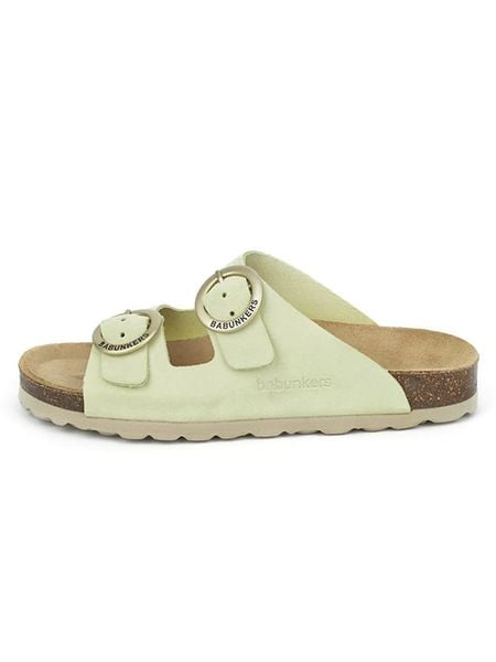 BABUNKERS Family Skórzane klapki w kolorze zielonym rozmiar: 36. Zielone klapki damskie BABUNKERS Family, bez wzorów, bez obcasa. Za 165.99 zł.