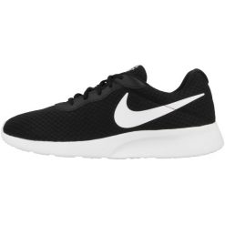 Buty do chodzenia męskie Nike Tanjun. Białe buty fitness męskie Nike, na fitness i siłownię, Nike Tanjun. Za 365.00 zł.