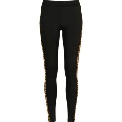 Damskie klasyczne legginsy w paski. Czarne legginsy damskie Urban Classics, bez wzorów. Za 149.50 zł.