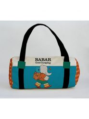 The Wild Hug Torba podróżna w kolorze biało-czerwono-niebieskim - 40 x 20 cm rozmiar: onesize. Białe torebki dziecięce The Wild Hug. Za 157.35 zł.