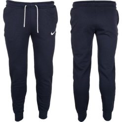 Spodnie Sportowe damskie Nike Park 20 Fleece. Niebieskie spodnie dresowe damskie Nike, xs. Za 160.00 zł.