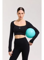 Onamaste Koszulka sportowa "Bluma" w kolorze czarnym rozmiar: S/M. Czarne bluzki sportowe damskie Onamaste, m, z materiału, bez kołnierzyka, bez ramiączek. Za 113.63 zł.