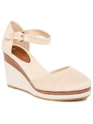 Foreverfolie Sandały w kolorze beżowym na koturnie rozmiar: 39. Brązowe sandały damskie Foreverfolie, bez wzorów, bez obcasa, na koturnie. Za 113.99 zł.