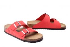 DR. BRINKMANN 700696-04 rot, klapki damskie. Czerwone klapki damskie Dr. Brinkmann, bez wzorów, ze skóry, bez obcasa. Za 212.41 zł.