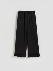 Spodnie z wiskozy - czarny. Czarne spodnie materiałowe damskie Reserved, bez wzorów, z tkaniny. Za 199.99 zł.