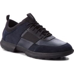 Półbuty GEOX - U Traccia B U743RB 08522 C0045 Navy/Black. Niebieskie półbuty męskie Geox, z materiału, bez zapięcia. W wyprzedaży za 359.00 zł.