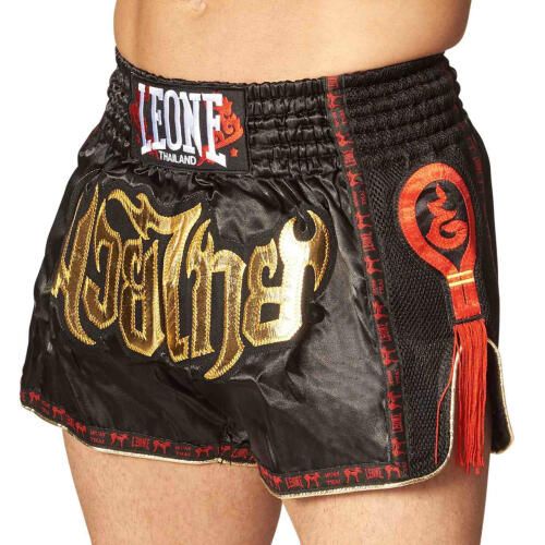 Spodenki bokserskie Leone bangkok kick-thai. Czarne szorty męskie LEONE 1947, bez wzorów, z materiału, klasyczne. Za 332.00 zł.