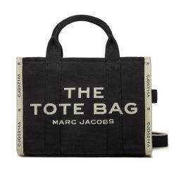 Torebka Marc Jacobs. Czarne torebki klasyczne damskie MARC JACOBS, bez wzorów, bez dodatków. Za 1,719.00 zł.