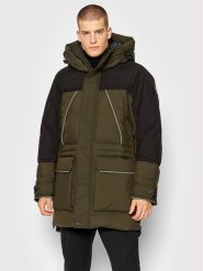 Woolrich Kurtka puchowa Teton CFWOOU0524MRUT1723 Zielony Regular Fit. Zielone kurtki outdoor męskie Woolrich, m, bez wzorów, z puchu, bez kaptura. Za 4,879.00 zł.