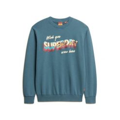 Wzorzysta bluza Superdry Travel Postcard. Niebieskie bluzy bez kaptura męskie Superdry., s. Za 355.45 zł.