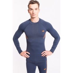 Bielizna bezszwowa męska (góra) BIMB252G - granat. Bielizna termoaktywna męska 4f, m, bez wzorów, z elastanu. W wyprzedaży za 69.99 zł.