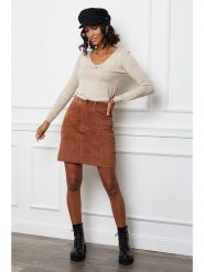 L'armoire de Suzette Sweter w kolorze beżowym rozmiar: 38/40. Brązowe swetry klasyczne damskie L'armoire de Suzette, l, z kaszmiru, bez kołnierzyka. Za 108.74 zł.