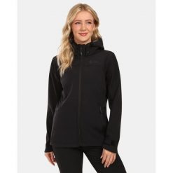 Damska kurtka softshell Kilpi RAVIA-W. Czarne kurtki damskie Kilpi, bez wzorów, z softshellu, bez kaptura. Za 427.22 zł.