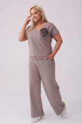 Komplet dresowy Róża w kolorze fango - bluzka + długie spodnie PLUS SIZE XXL JESIEŃ. Spodnie materiałowe damskie Moda Size Plus Iwanek, bez wzorów, z bawełny, plus size. W wyprzedaży za 229.90 zł.