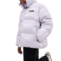Kurtka ELLESSE LENZER PADDED JACKET Fioletowy. Fioletowe kurtki damskie Ellesse, m, bez wzorów, z tkaniny, bez kaptura. Za 359.99 zł.