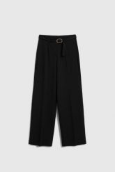 Spodnie w kant z paskiem czarne. Czarne spodnie materiałowe damskie MOODO, bez wzorów, z elastanu. Za 159.99 zł.