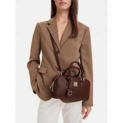 Torebka Nine West. Brązowe torebki klasyczne damskie Nine West, bez wzorów, bez dodatków. Za 229.99 zł.