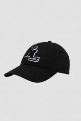 KARL LAGERFELD Czarna czapka k/varsity. Czarne czapki zimowe damskie Karl Lagerfeld. W wyprzedaży za 219.99 zł.